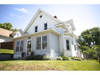 2739 Fillmore St, Minneapolis MN  55418-2933 exterior