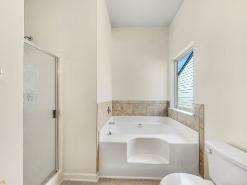 5905 El Segundo Way, Atlanta GA  30349-7521 exterior