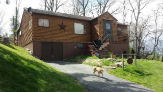 2516 Jefferson Dr, Brush Fork WV  24701-4814 exterior