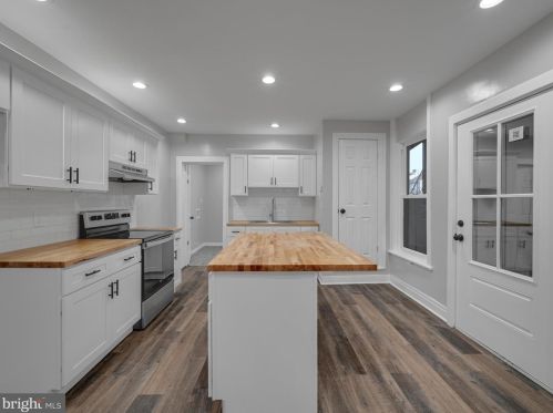 1105 Lehman St, Lebanon PA 17046-3875 exterior