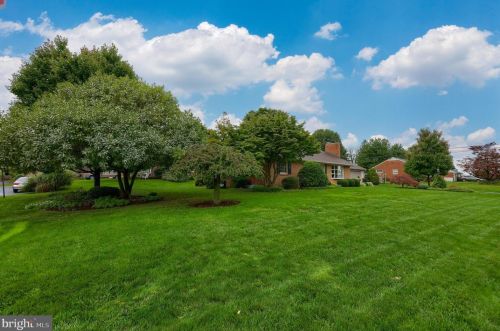 1926 Drexel Ave, Lancaster PA  17602-3302 exterior