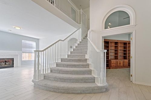 1008 Seminole Trl, Carrollton TX  75007-2876 exterior