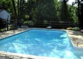 512 Wilgis Rd, Fallston, MD 21047-2820