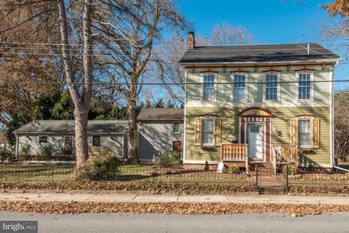 61 Mayfield St, York, PA 17315-1140