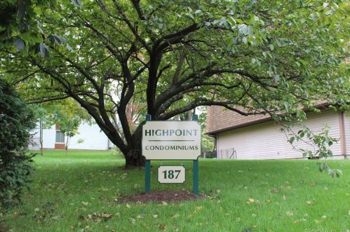187 Flax Hill Rd, Norwalk CT  06854-2847 exterior