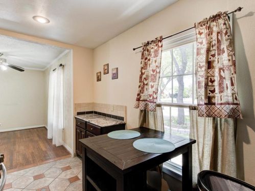 1602 Crest Ridge Dr, Dallas TX  75228-3203 exterior