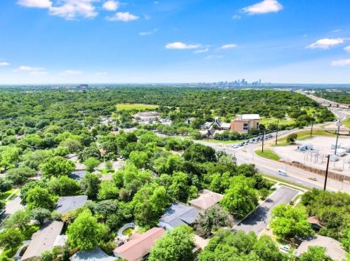 5707 Fairlane Dr, Austin TX  78757-4412 exterior