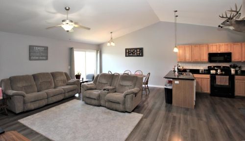 29 Brussels Valley Dr, Old Alexandria, MO 63379-5684