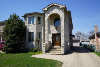 4940 Opal Ave, Chicago, IL 60706-3220