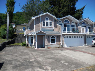 1110 Bay Ln, Garibaldi, OR 97118-1508