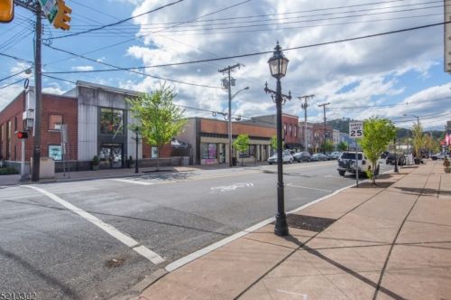 101 Charles St, Hackettstown NJ  07840-1209 exterior