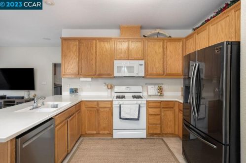 3107 Mcvie Dr, Stockton, CA 95212-3428
