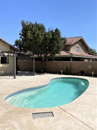 917 Vicki Ave, Ridgecrest, CA 93555-3051