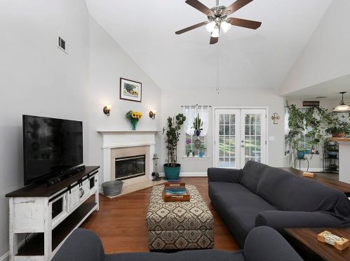 3456 English Oaks Dr, Kennesaw GA  30144-5781 exterior