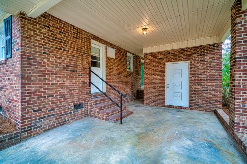 122 Bandy Dr, Graniteville, SC 29829-3825