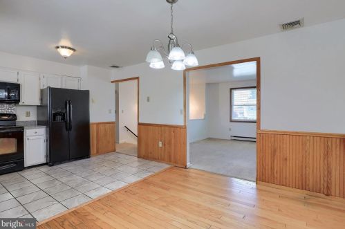 3077 Todd Ln, Lancaster PA  17601-1350 exterior