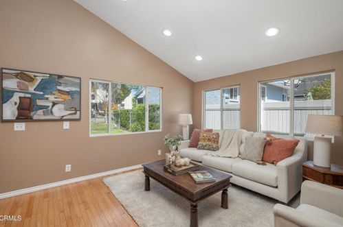 1122 Spazier Ave, Glendale CA  91201-1320 exterior
