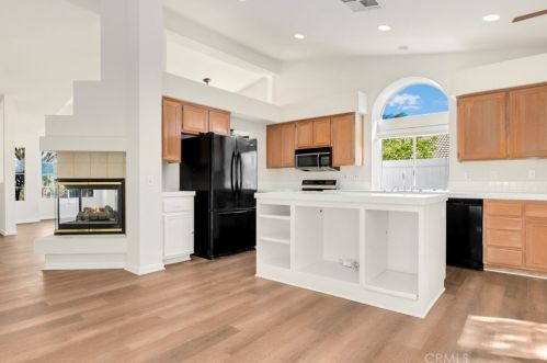6670 Avenida Michaelinda, Riverside CA  92509-7227 exterior