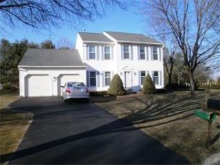 4642 Lenox Dr, Bethlehem, PA 18017-8758