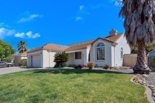 618 Fox Pointe Rd, Vacaville, CA 95687-7509