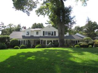 536 Highland Ave, Ridgewood, NJ 07450-4730