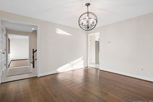 20 Summit Dr, Wapping CT  06074-3742 exterior