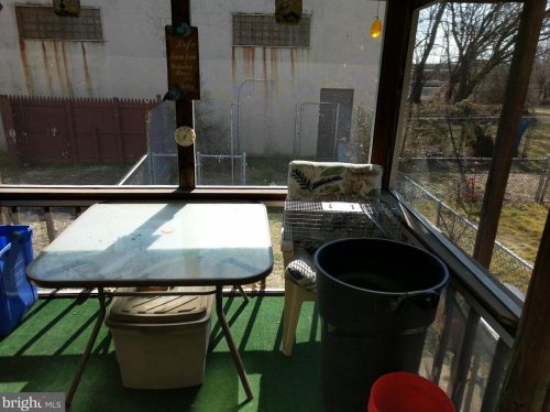 6043 Keystone St, Philadelphia PA 19135-2814 exterior