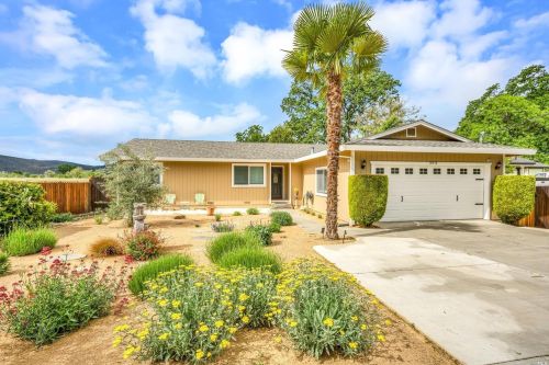 19719 Mountain Mdw, Middletown, CA 95467-8544