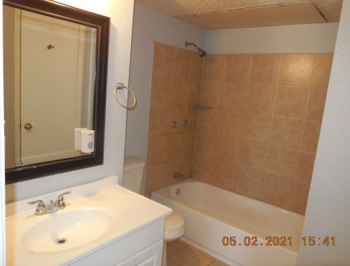 3048 Tudor Ln, Irving TX 75060-2212 exterior