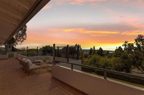 2524 Luciernaga St, Carlsbad, CA 92009-5819