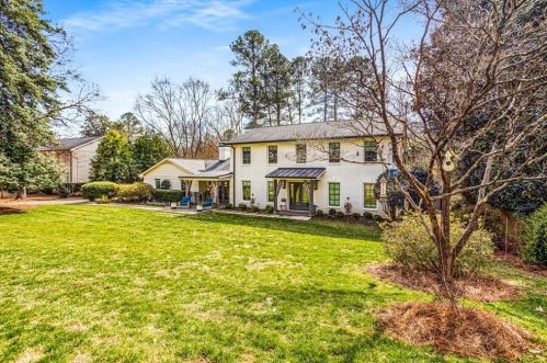 935 Landmark Dr, Atlanta GA  30342-2405 exterior