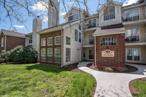252 Carriage Crossing Ln, Middletown, CT 06457-5864
