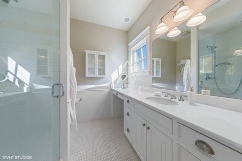 34 Gilbert Ave, Willowbrook IL  60514-1140 exterior