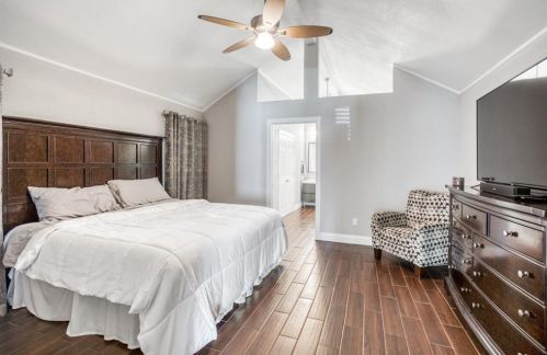 1309 Royal Palm Ln, Carrollton TX 75007-1035 exterior