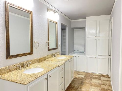 3924 Diamond Loch, Fort Worth TX  76180-8716 exterior