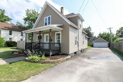 402 Park St, Alden, IL 60033-2941