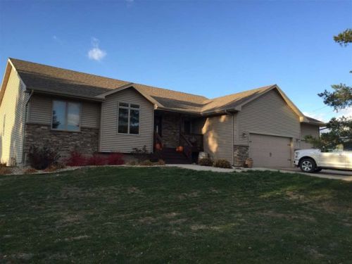 2310 39th St, Minot, ND 58701-2993