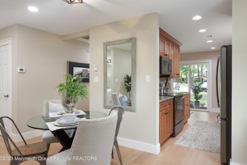 29 Manchester Ct, Tinton Falls NJ 07701-5490 exterior