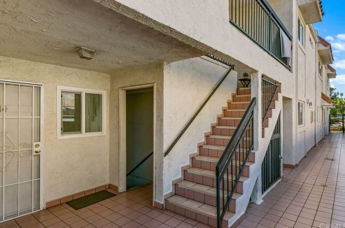 1118 Irving Ave, Glendale CA 91201-2808 exterior