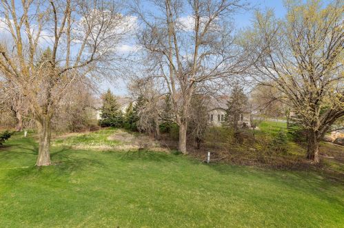 933 Heritage Ct, Saint Paul MN  55127-3661 exterior