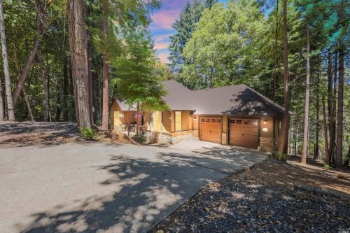 27101 Bear Ter, Willits, CA 95490-8955