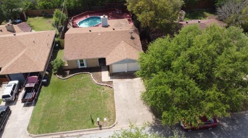 7424 Sandywoods Ct, Fort Worth, TX 76112-5925