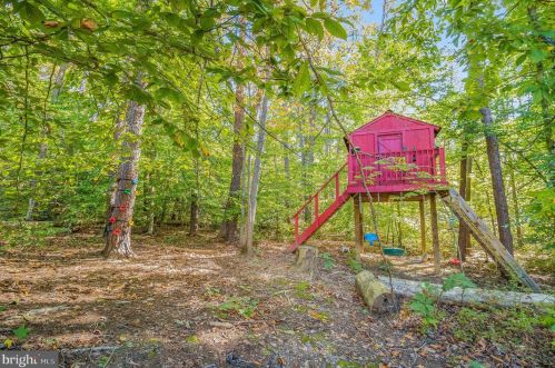 251 Cropp Rd, Fredericksburg VA  22406-4015 exterior