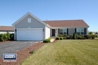 3180 Manchester Dr, Boulder Hill, IL 60538-3377