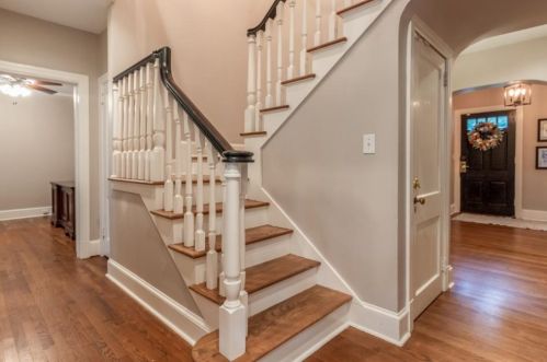 3103 Dl Dr, Atlanta GA  30305-2722 exterior