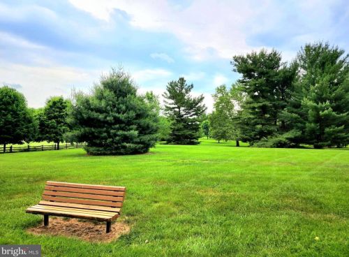 50 Valleybrook Dr, Lancaster PA  17601-4612 exterior