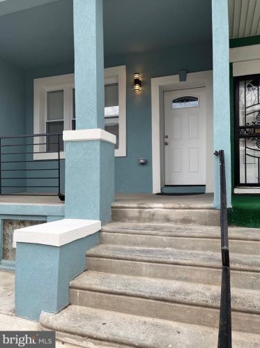 4516 Camac St, Philadelphia PA  19140-1208 exterior
