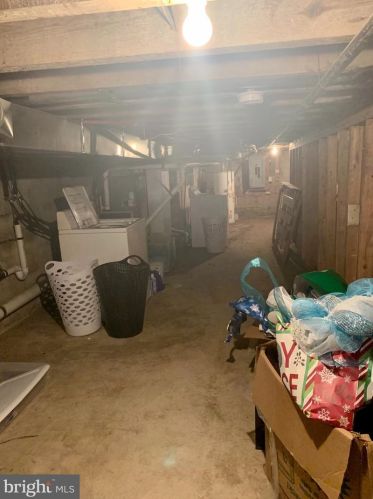 1061 Langham Ave, Camden NJ 08103-2817 exterior