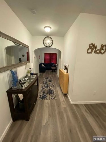 456 Park Ave, Paterson NJ  07504-1803 exterior