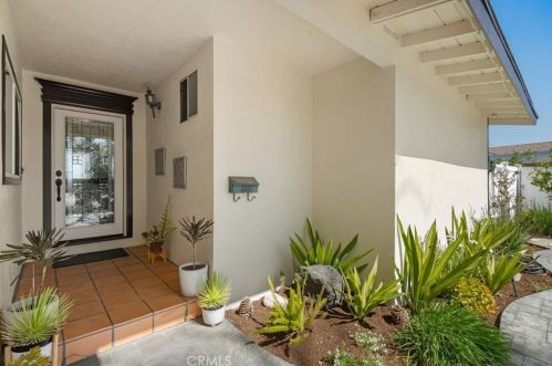 27914 Pontevedra Dr, Palos Verdes Estates, CA 90275-1236